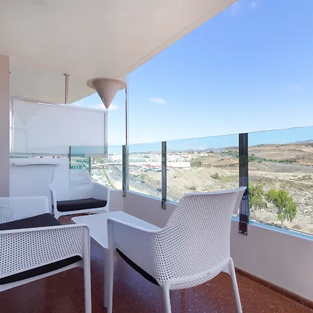 מלון Bull Escorial & 3*