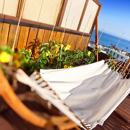 Bull Escorial & פלאייה דל אינגלז