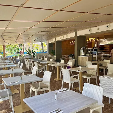 Bull Escorial & פלאייה דל אינגלז