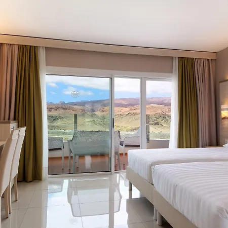 Bull Escorial & Отель