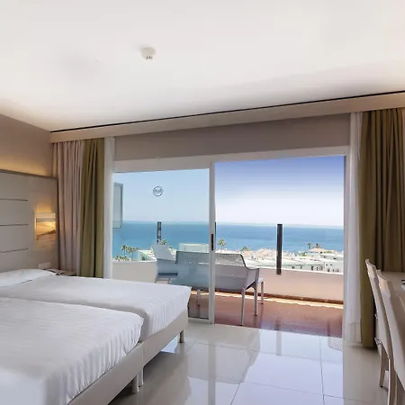 Bull Escorial & Плайя-дель-Инглес