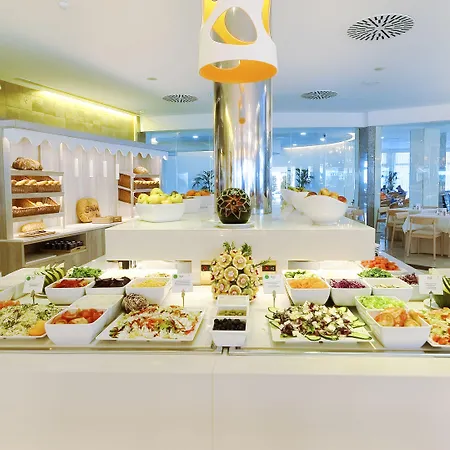 Bull Escorial & מלון