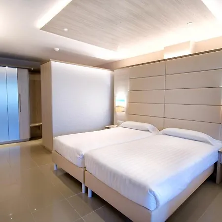 Bull Escorial&spa 3*