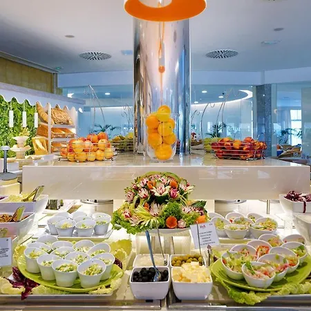 מלון Bull Escorial & 3*