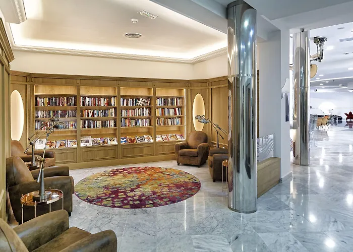 ホテル Bull Escorial &