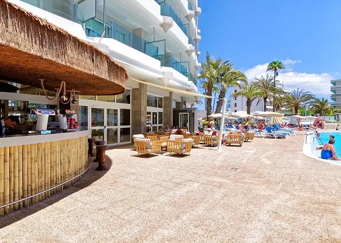 ホテル Bull Escorial & プラヤ・デル・イングレス