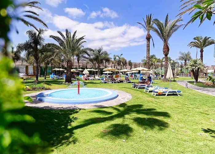 Bull Escorial & ホテル